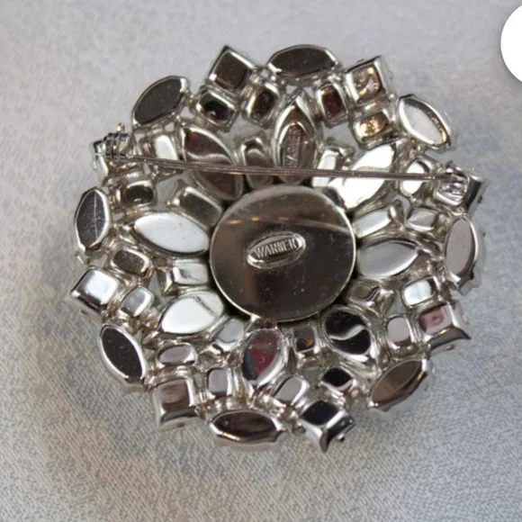 Vintage JOSEPH WARNER Signed Dome Clear Rhinestone 1960s Brooch - Picture 2 of 12